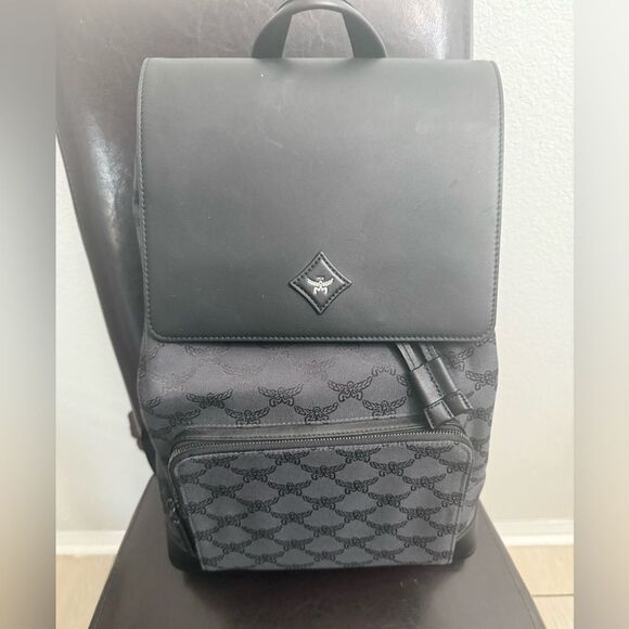 Brand new men’s Mcm  Black  Backpack - Picture 1 of 11